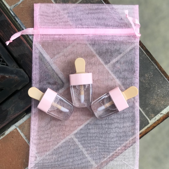 Individual “Icy “ lipgloss popsicle . - Picture 2 of 4